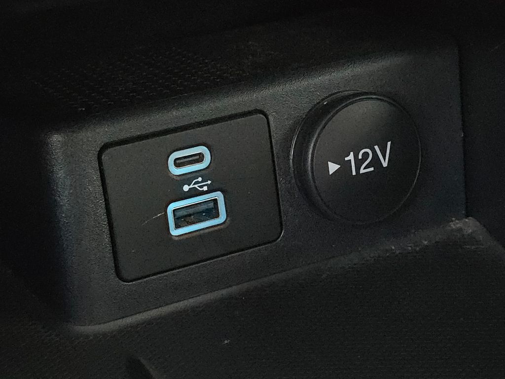 2022 Ford Escape Plug-In Hybrid SE photo 29
