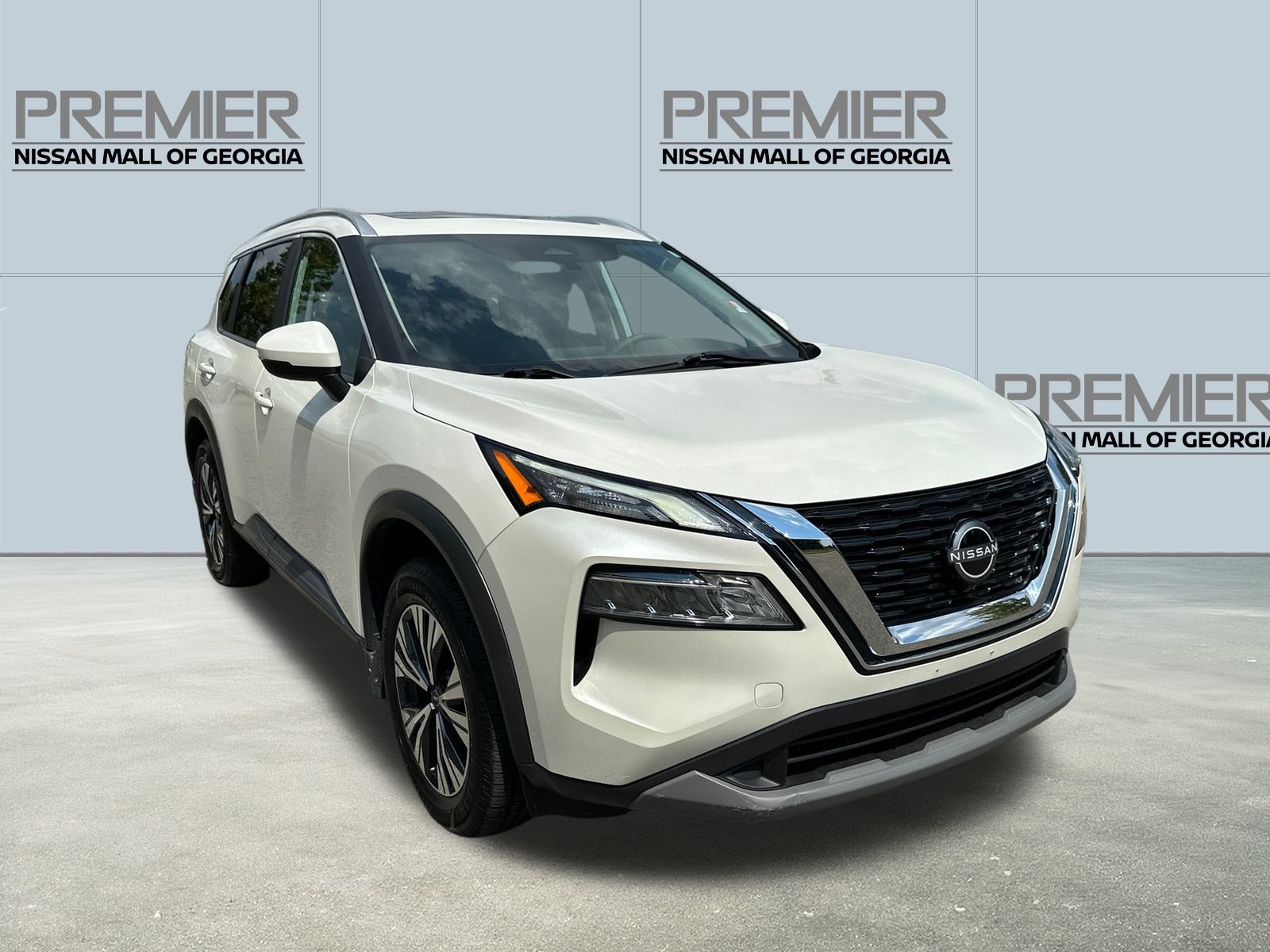 2023 Nissan Rogue SV photo 3