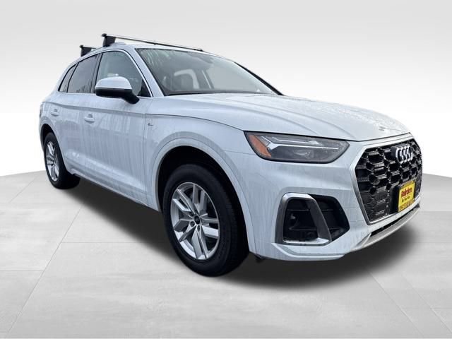 2023 Audi Q5 Premium's photo