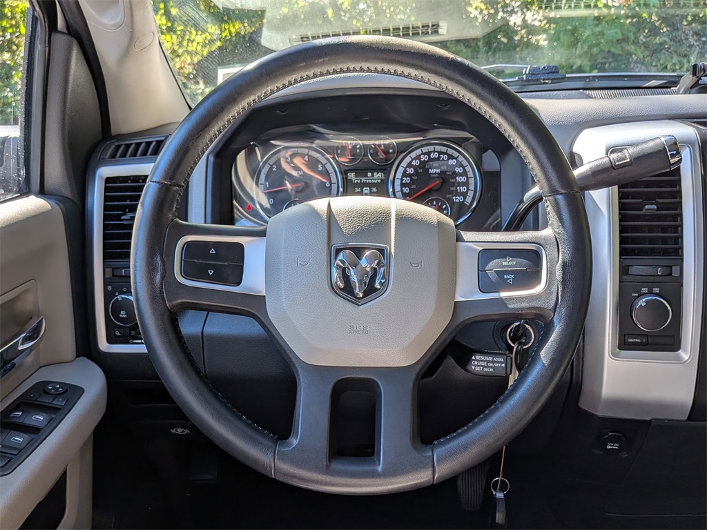 2010 Ram 1500 SLT photo 4