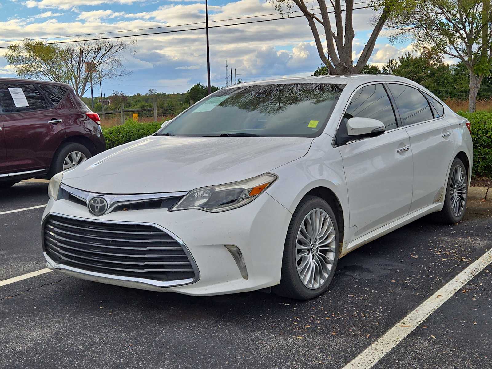 2016 Toyota Avalon Limited photo 3