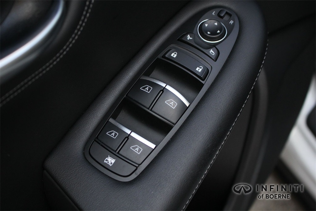 2024 Infiniti QX55 Luxe photo 19