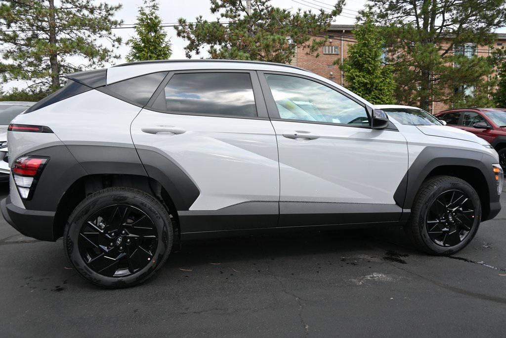 2026 Hyundai Kona SEL photo 4