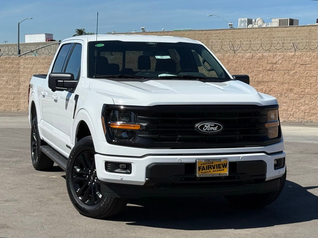 2025 Ford F-150 XLT photo 2