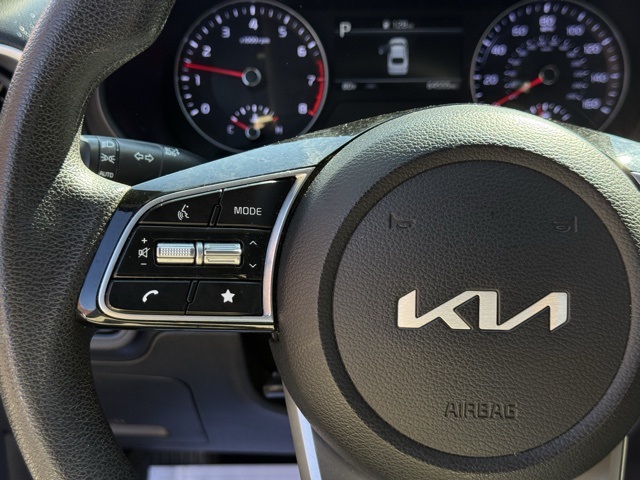2023 Kia Forte LXS photo 21