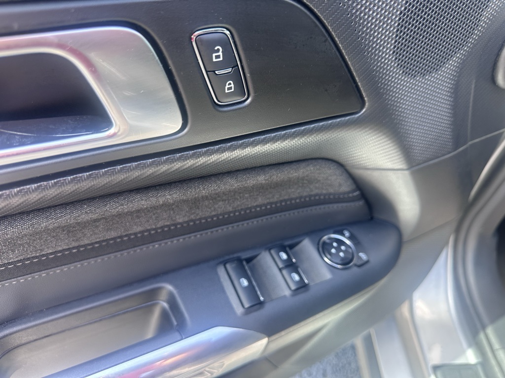 2024 Ford Mustang EcoBoost photo 4