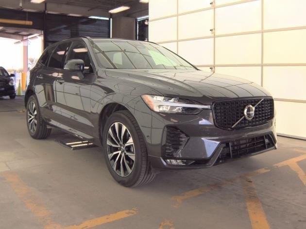 2025 Volvo XC60 B5 Plus photo 2