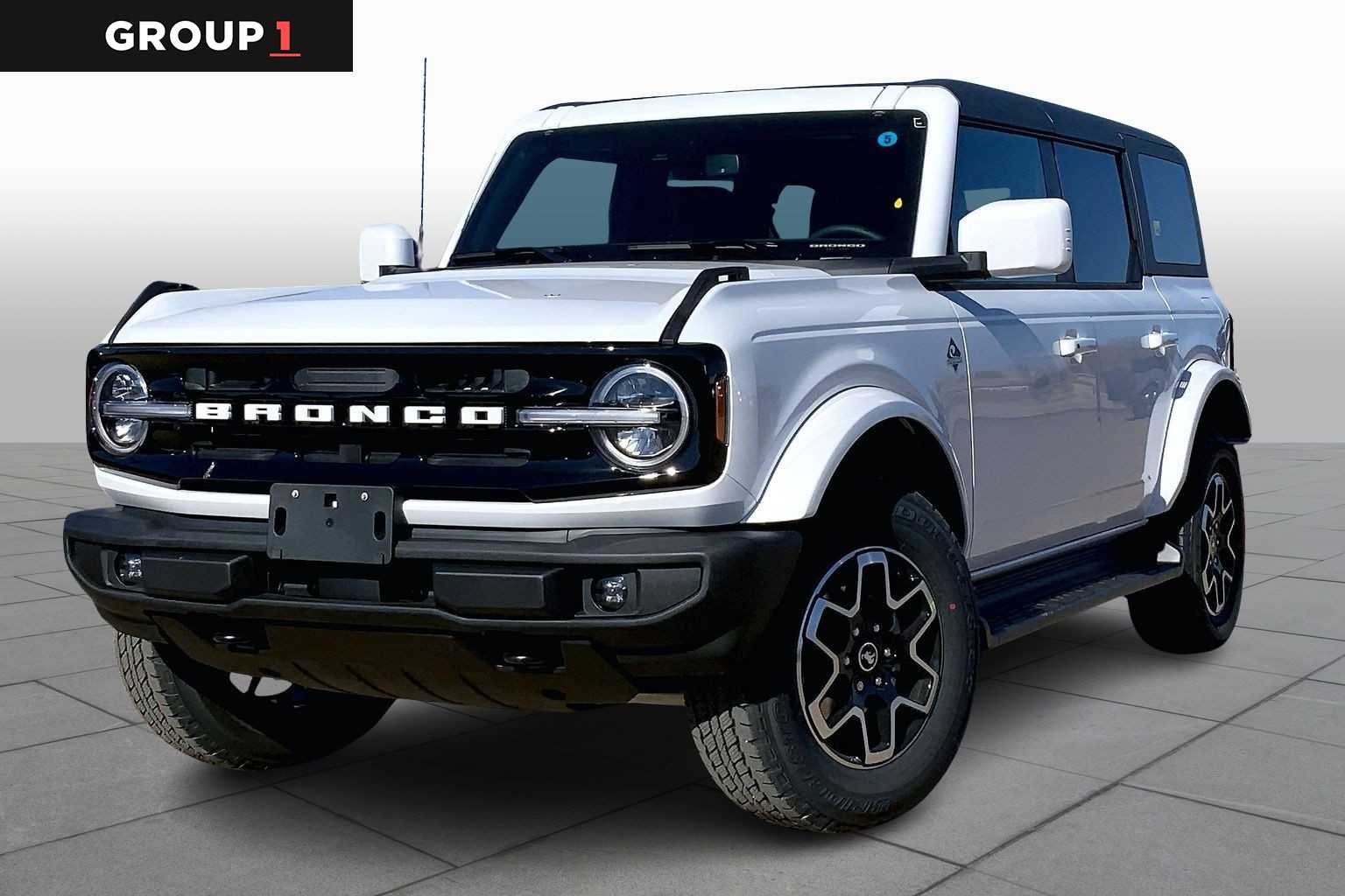 2025 Ford Bronco 4-Door Outer Banks's photo