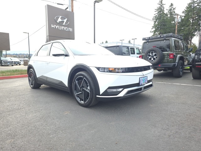 Used 2024 Hyundai IONIQ 5 SEL with VIN KM8KNDDF6RU304046 for sale in Gladstone, OR