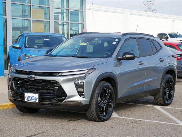 Used 2024 Chevrolet Trax Activ with VIN KL77LKE28RC124392 for sale in Roseville, Minnesota