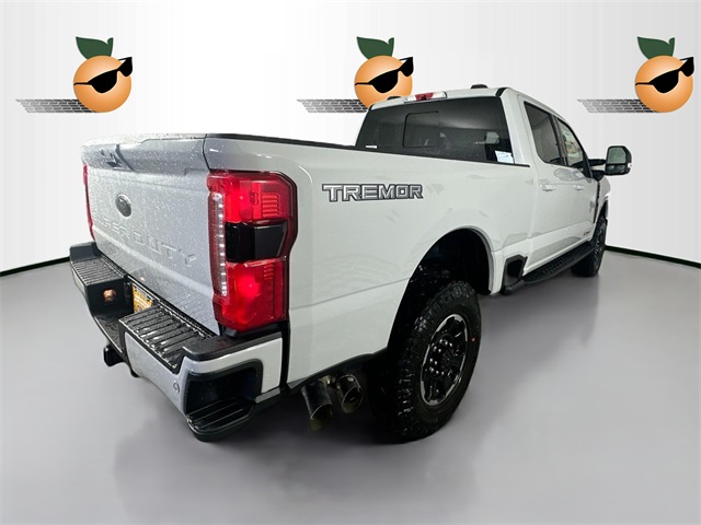 2025 Ford F-250 Lariat photo 4