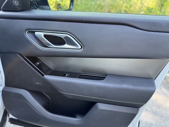 2023 Land Rover Range Rover Velar S photo 20