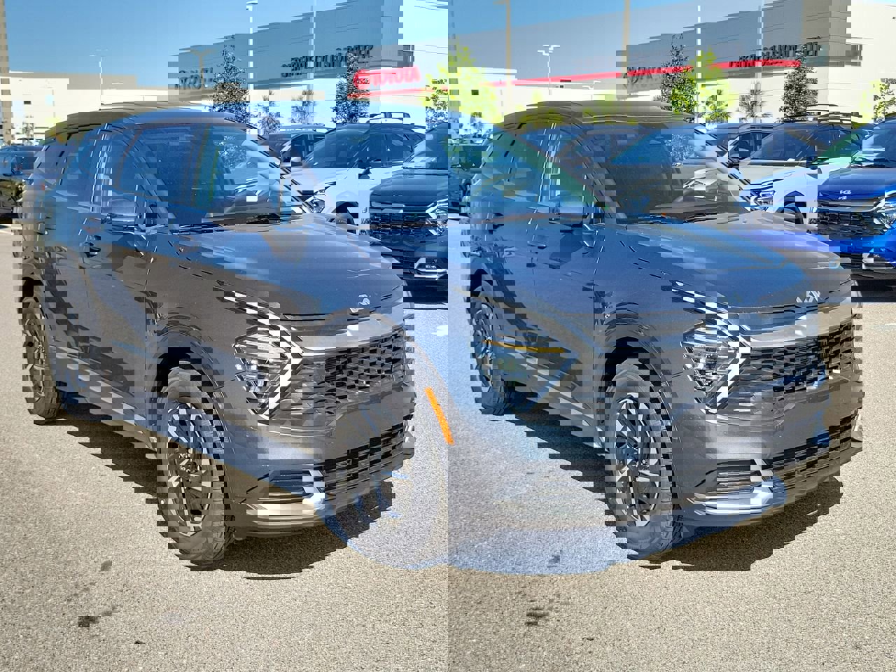 2025 Kia Sportage Hybrid LX photo 3