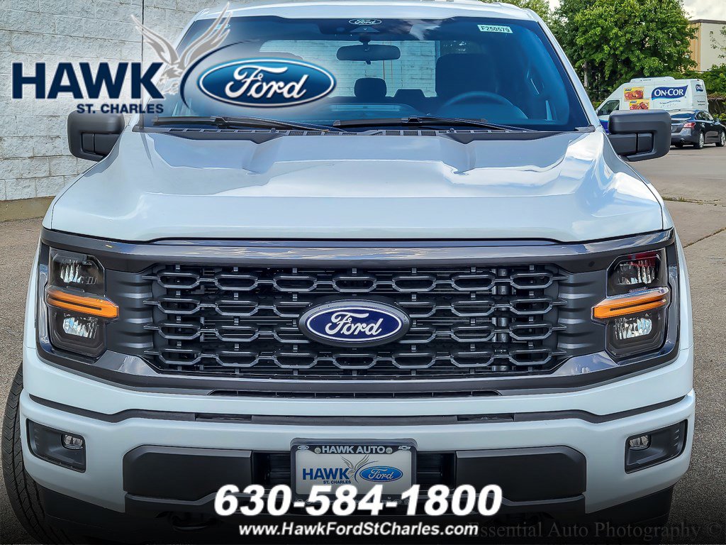 2025 Ford F-150 STX photo 4