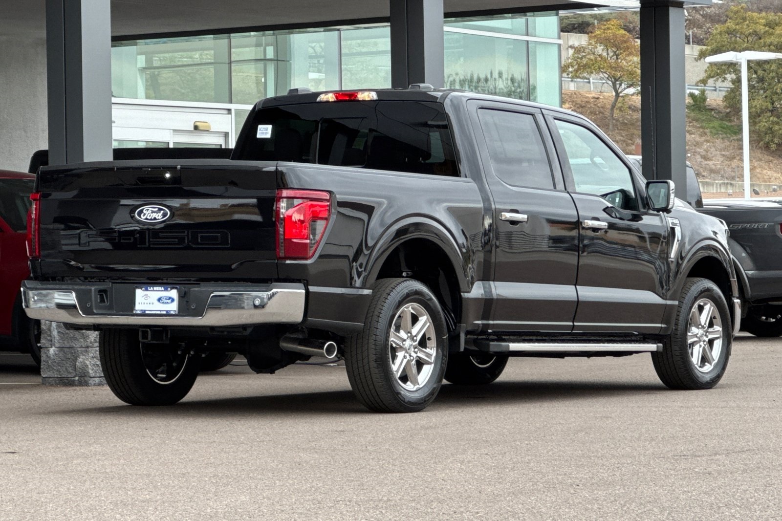 2025 Ford F-150 XLT photo 3