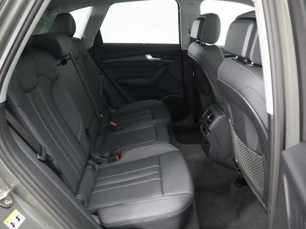 2025 Audi Q5 45 S line Premium Plus photo 19