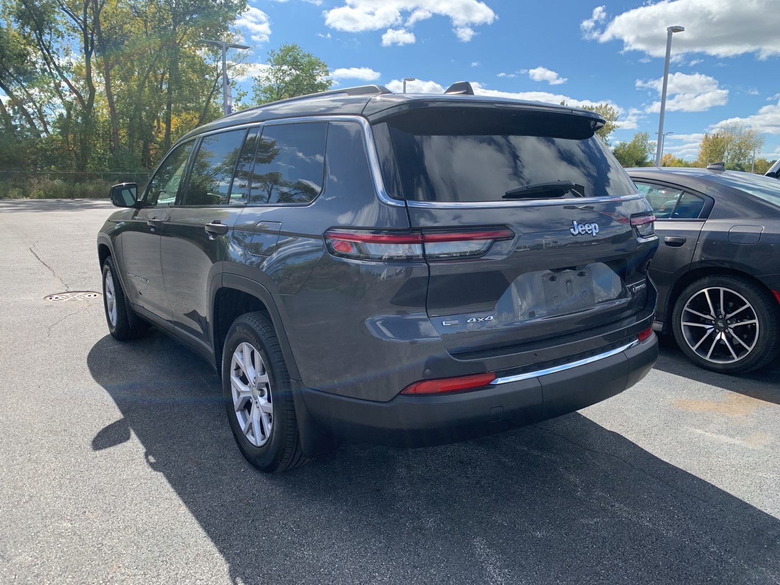 2022 Jeep Grand Cherokee Limited photo 3