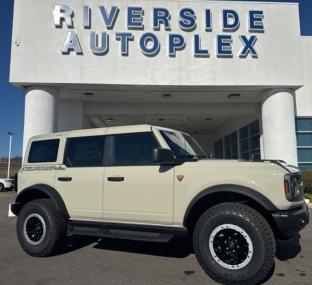 2025 Ford Bronco 4-Door Badlands's photo