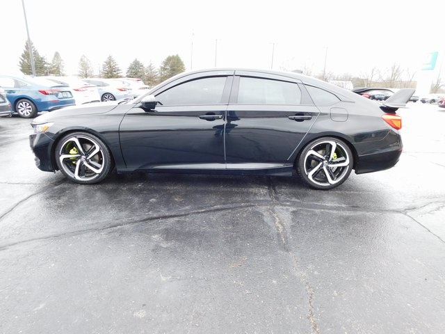 2018 Honda Accord Sport 2.0T photo 4