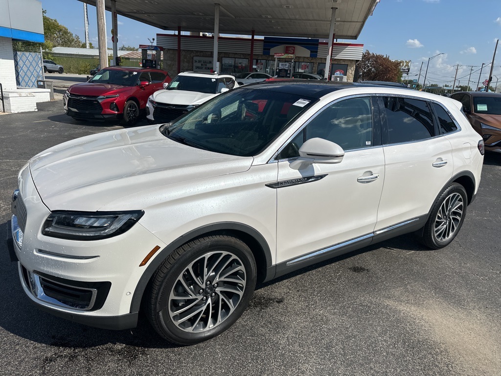 2019 Lincoln Nautilus Reserve photo 2