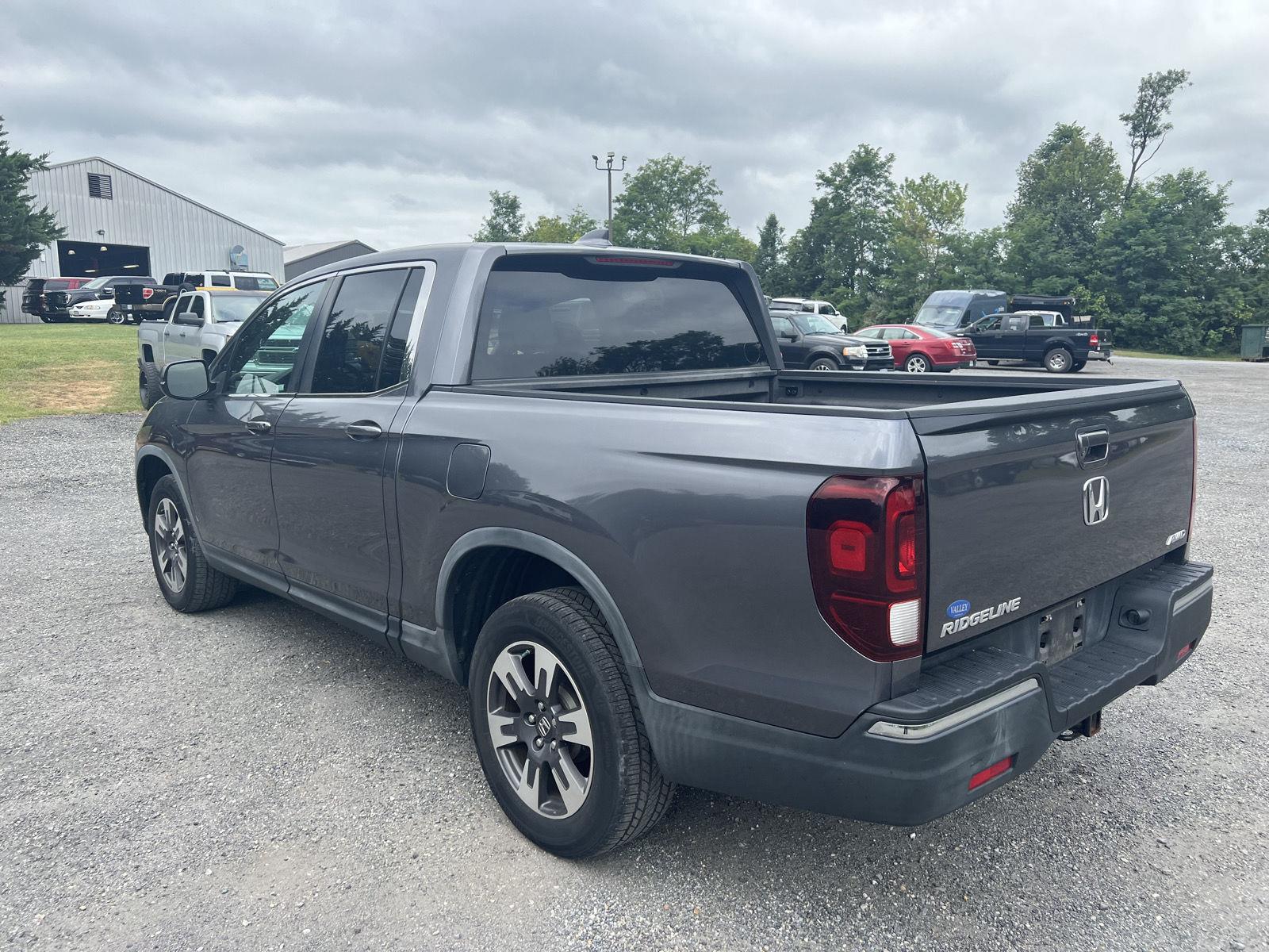2018 Honda Ridgeline RTL-T photo 5