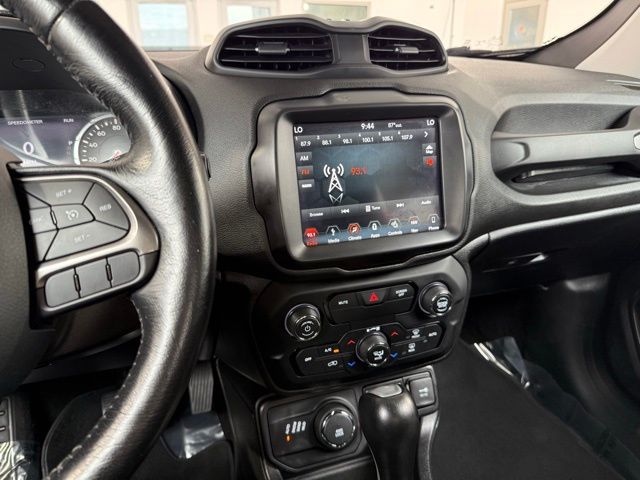 2019 Jeep Renegade Limited photo 24