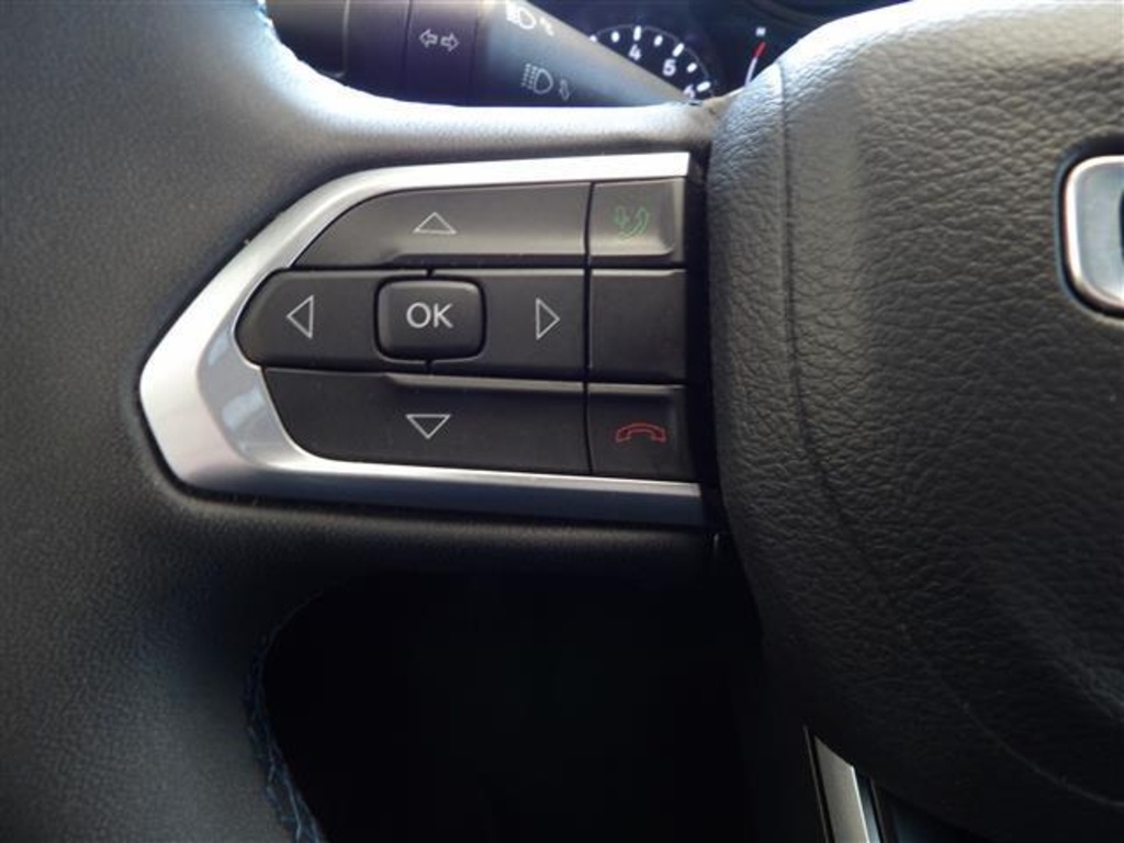 2022 Jeep Compass Latitude photo 27