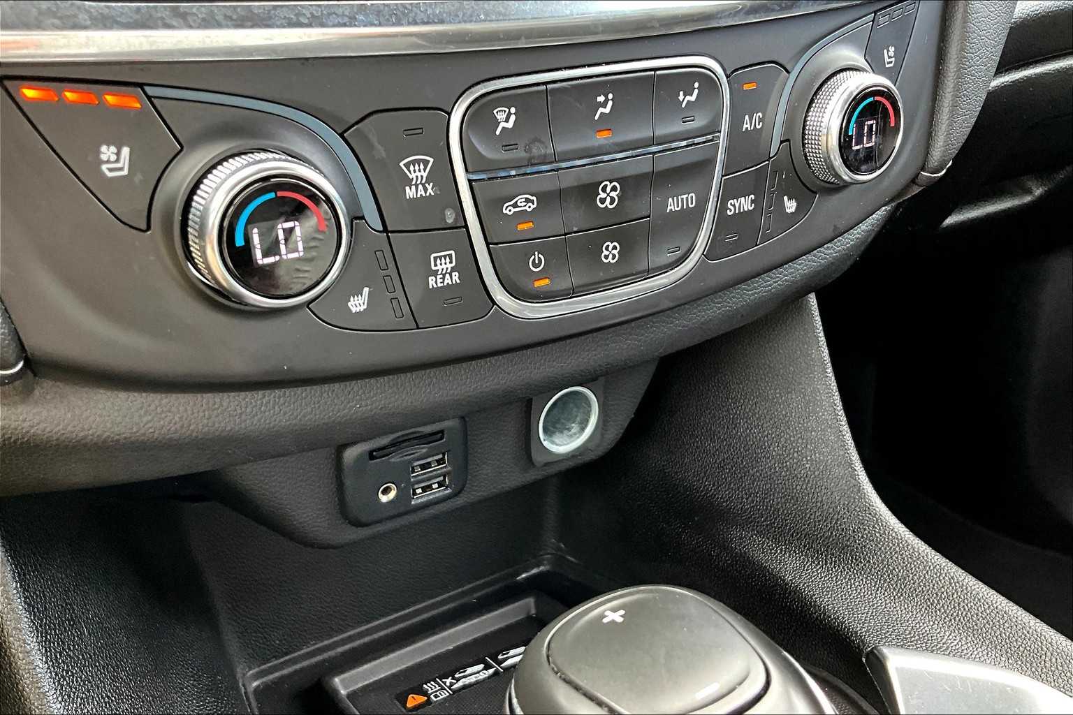 2020 Chevrolet Traverse High Country photo 32
