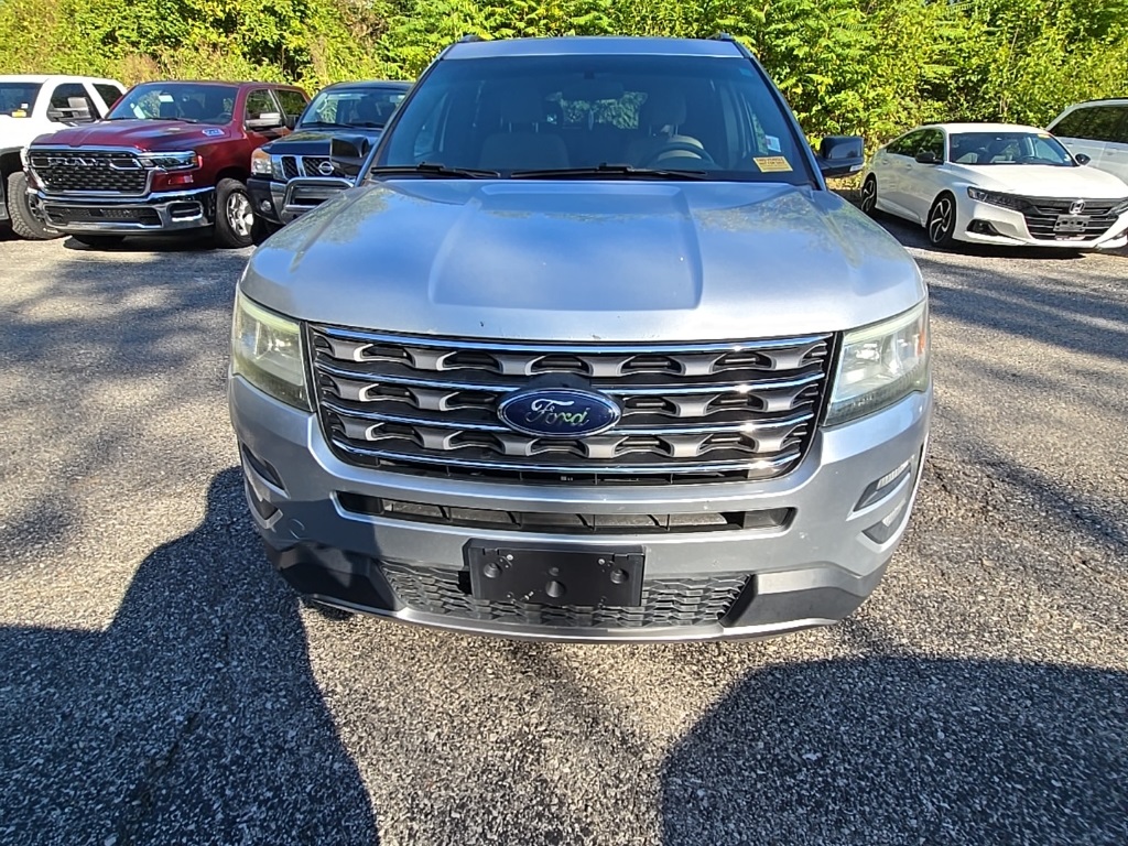 2017 Ford Explorer XLT photo 11