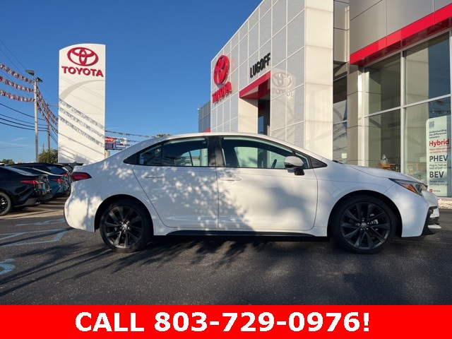 2023 Toyota Corolla SE photo 2