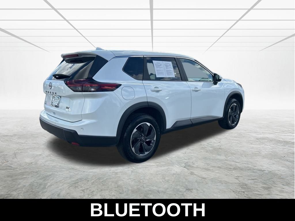 2024 Nissan Rogue SV photo 4