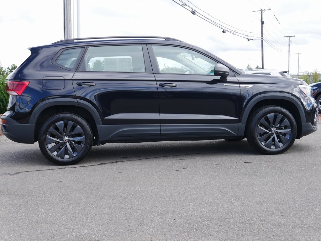2022 Volkswagen Taos S photo 4