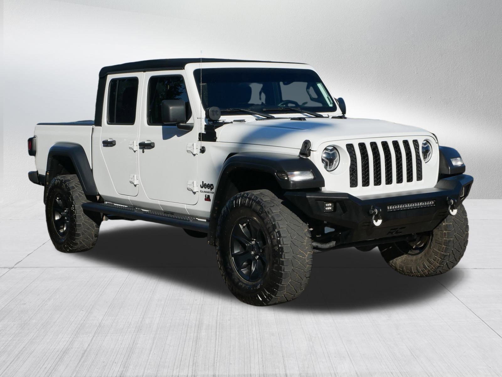 2020 Jeep Gladiator Sport S photo 3