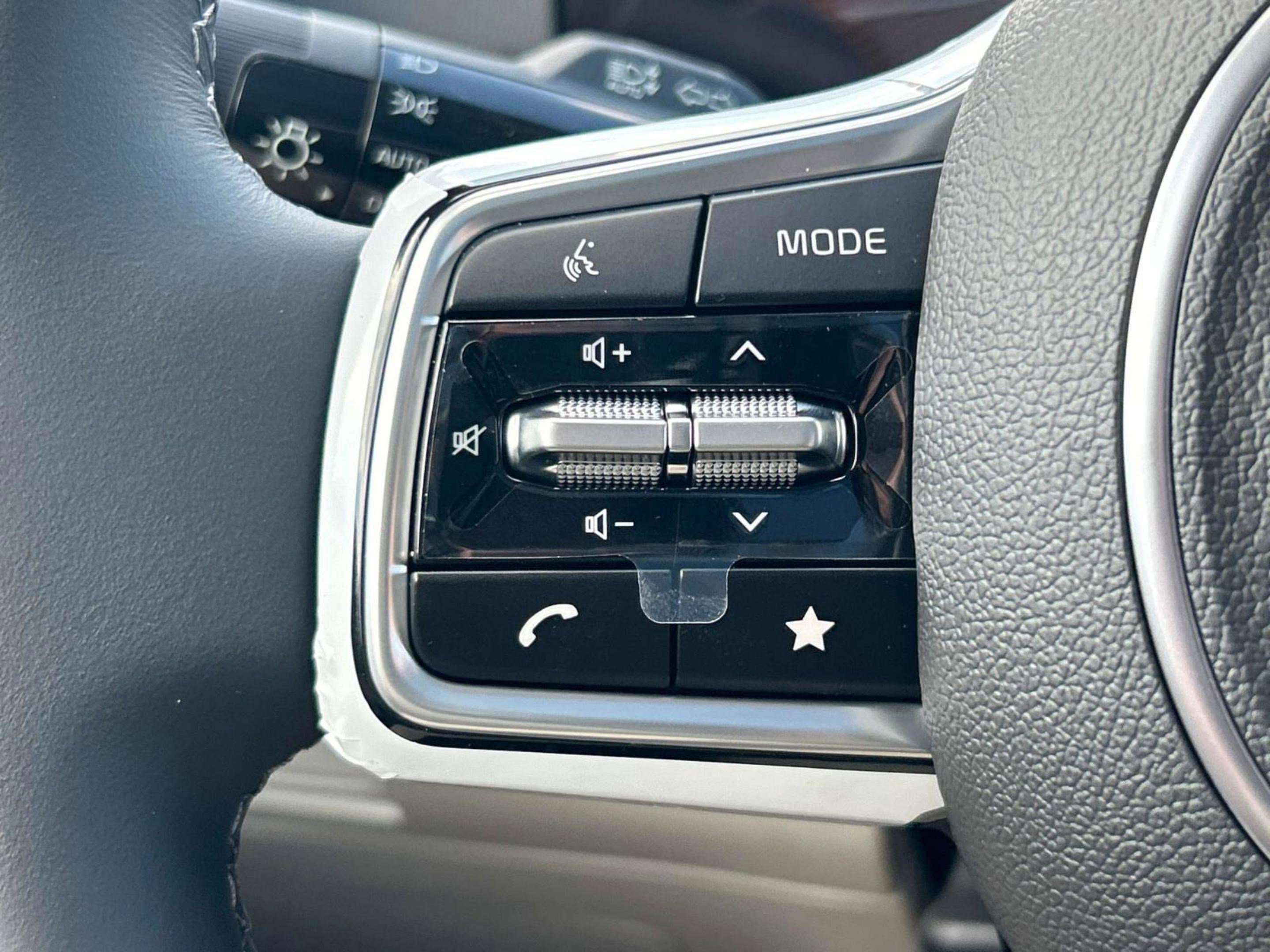 2025 Kia Sorento S photo 22