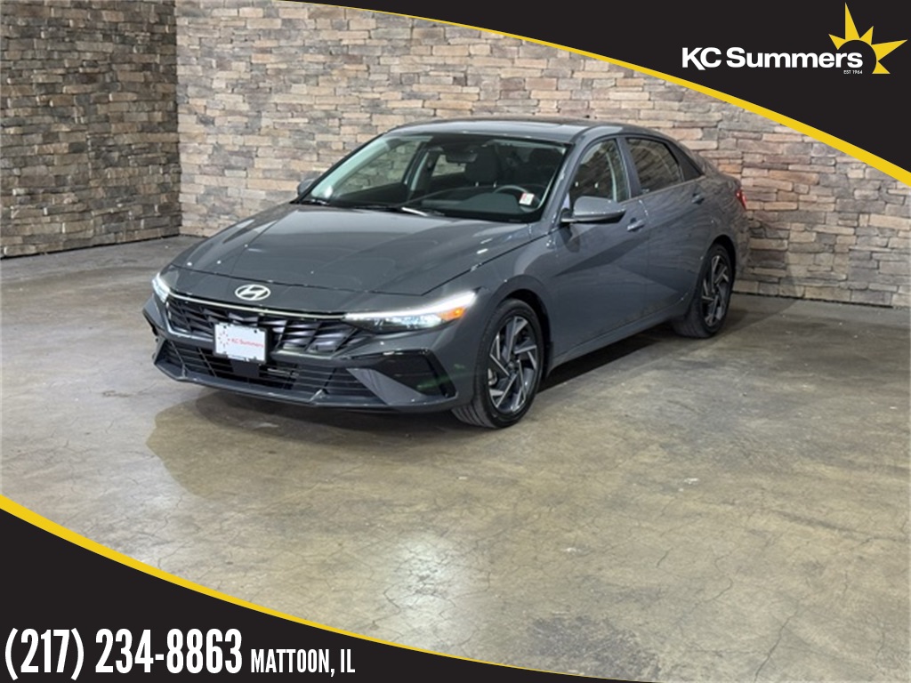 2025 Hyundai Elantra SEL's photo