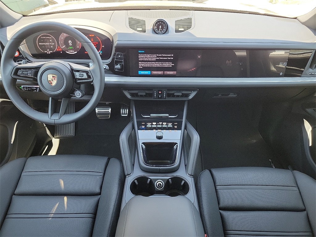 2025 Porsche Cayenne E-Hybrid S photo 12