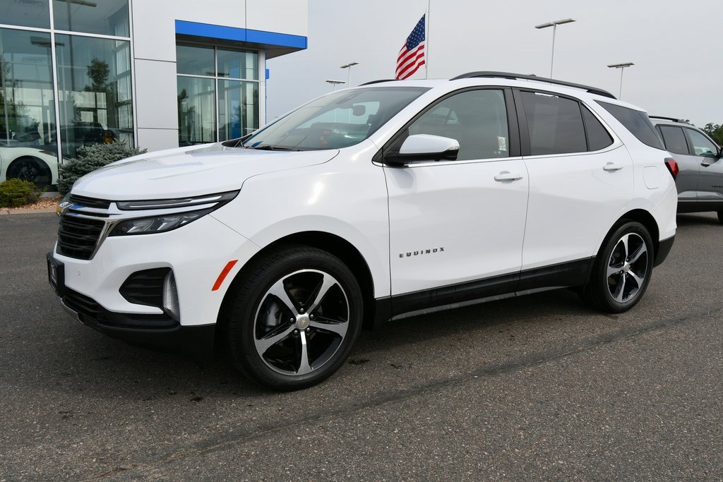 Used 2022 Chevrolet Equinox LT with VIN 3GNAXUEV5NL290782 for sale in North Branch, Minnesota
