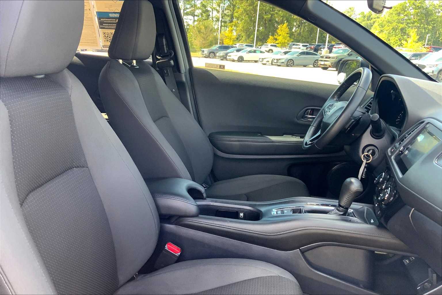 2022 Honda HR-V Sport photo 8