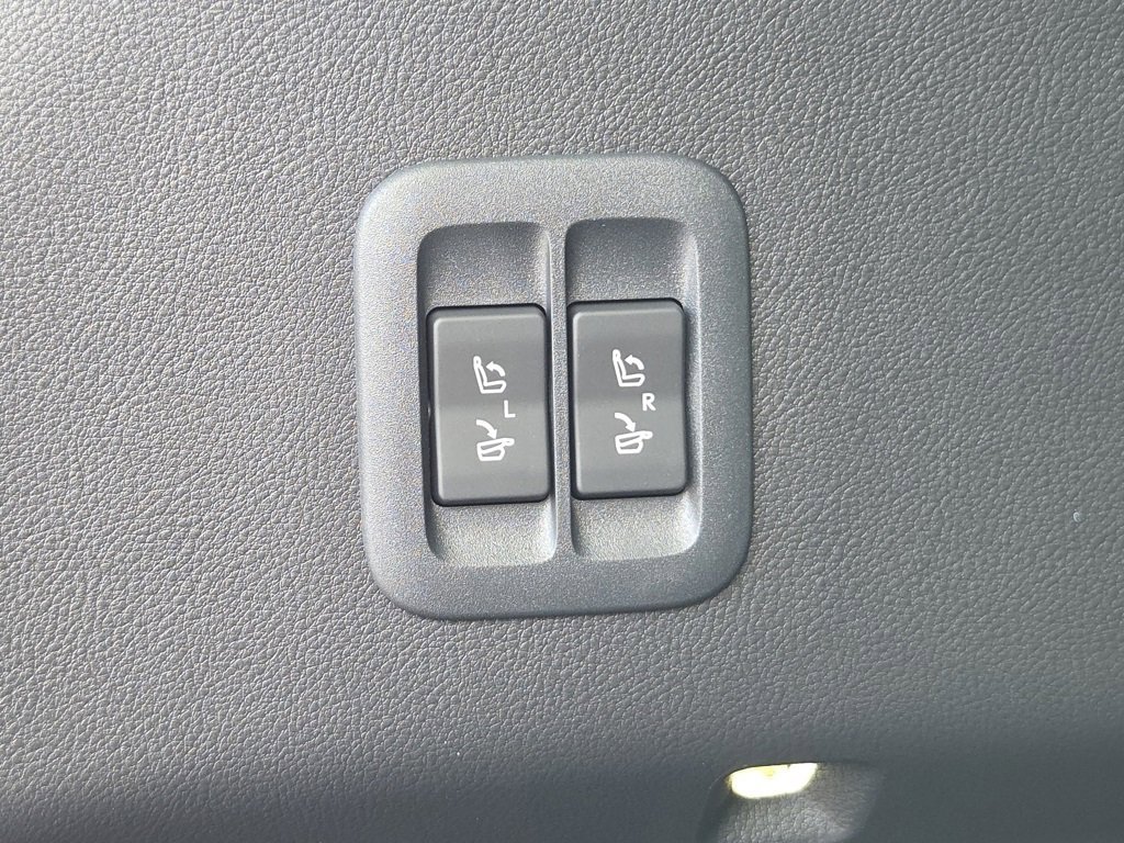 2026 Lexus TX 500h F SPORT Performance Premium photo 24