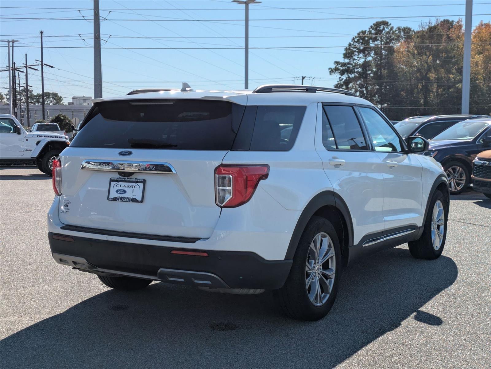 2022 Ford Explorer XLT photo 4