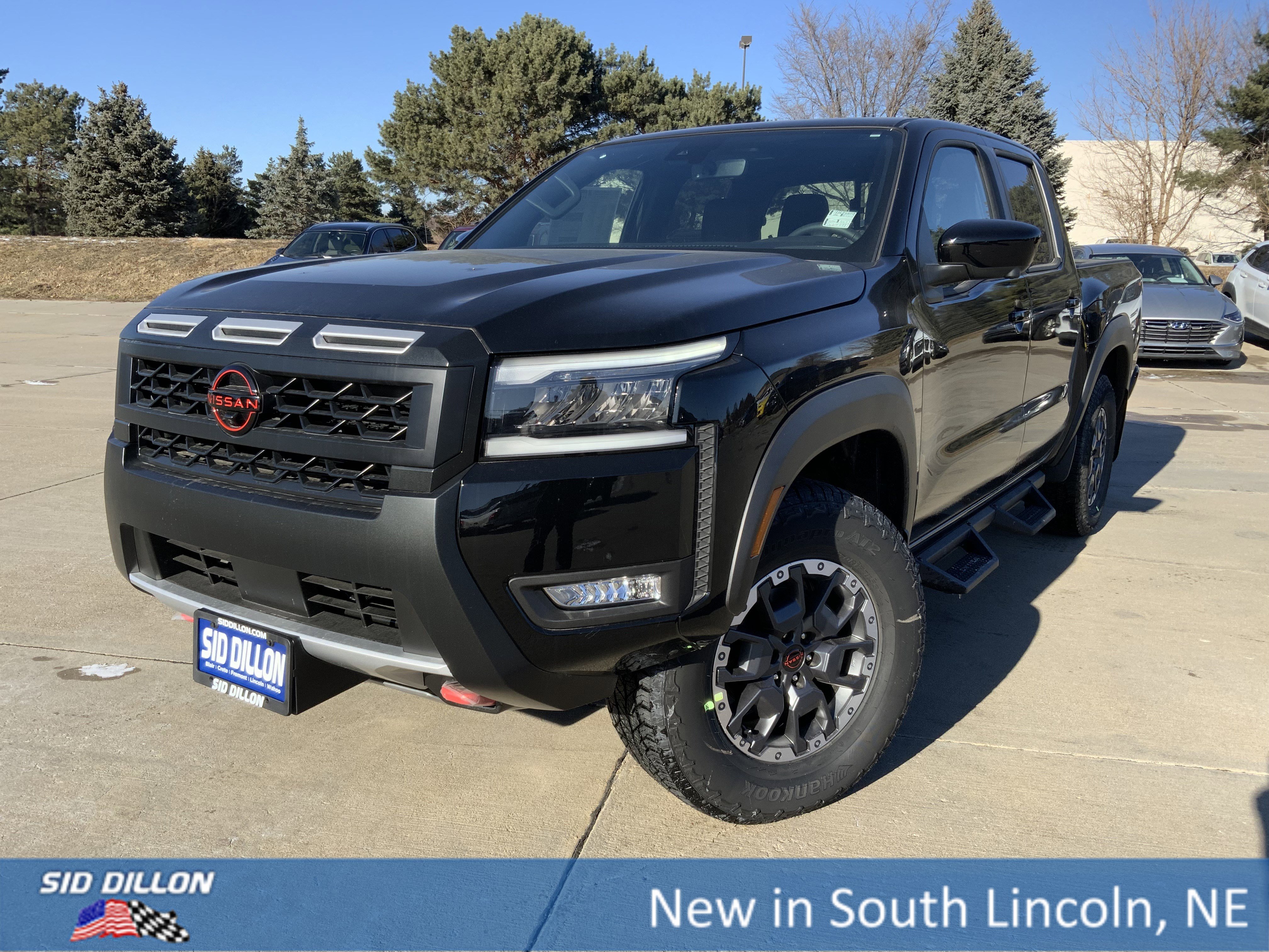 2026 Nissan Frontier PRO-4X's photo