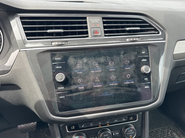 2021 Volkswagen Tiguan SE photo 6