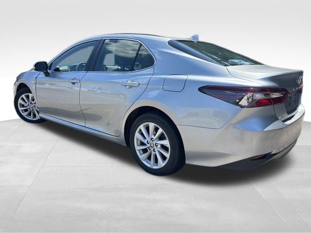2024 Toyota Camry LE photo 5
