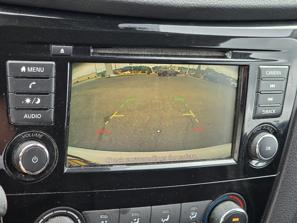 2021 Nissan Rogue Sport S photo 4