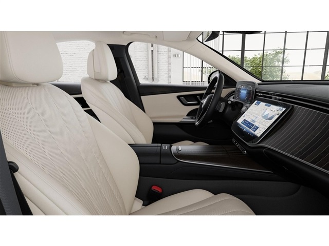 2025 Mercedes Benz E 350 photo 4