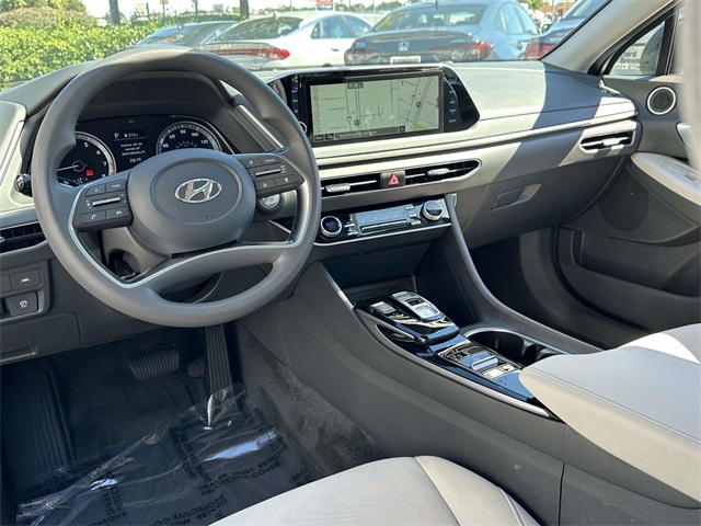 2023 Hyundai Sonata SEL photo 2