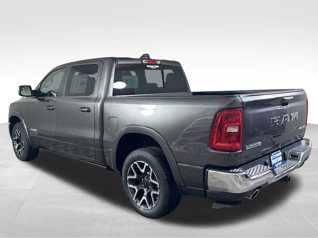 2025 Ram 1500 Laramie photo 4