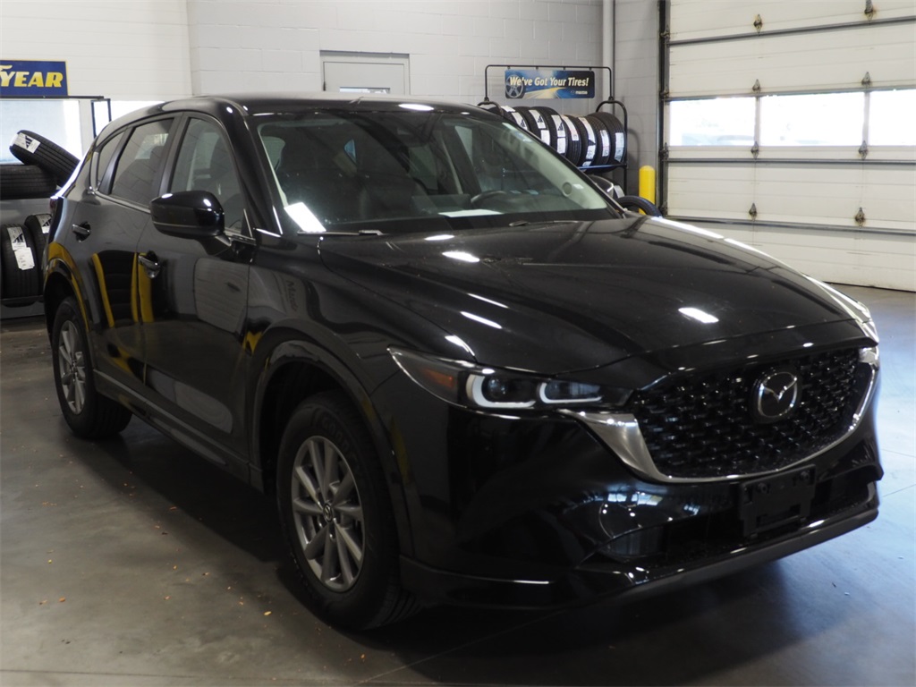 2024 Mazda CX-5 2.5 Select photo 3