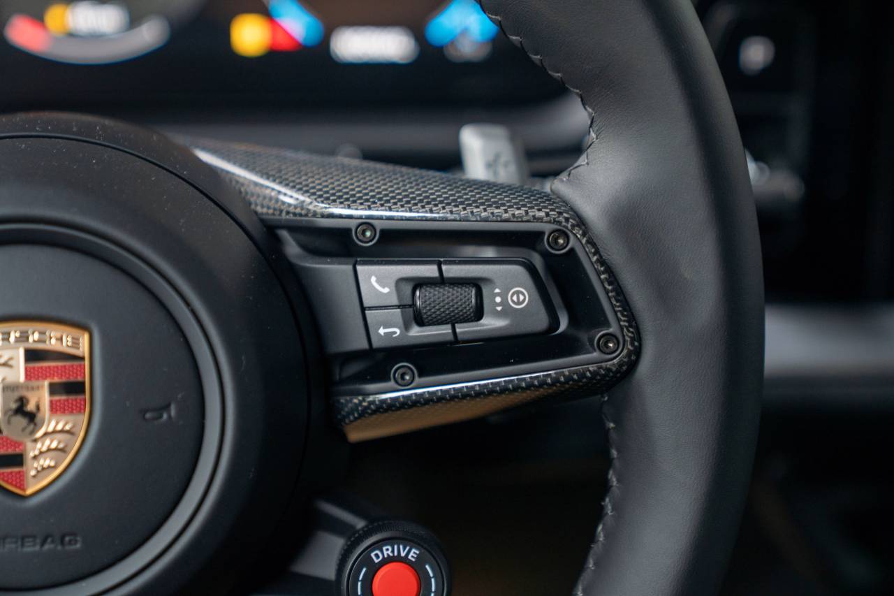 2025 Porsche Cayenne Turbo GT photo 9