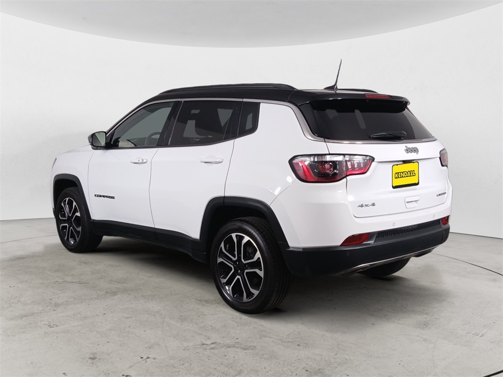 2023 Jeep Compass Limited photo 2